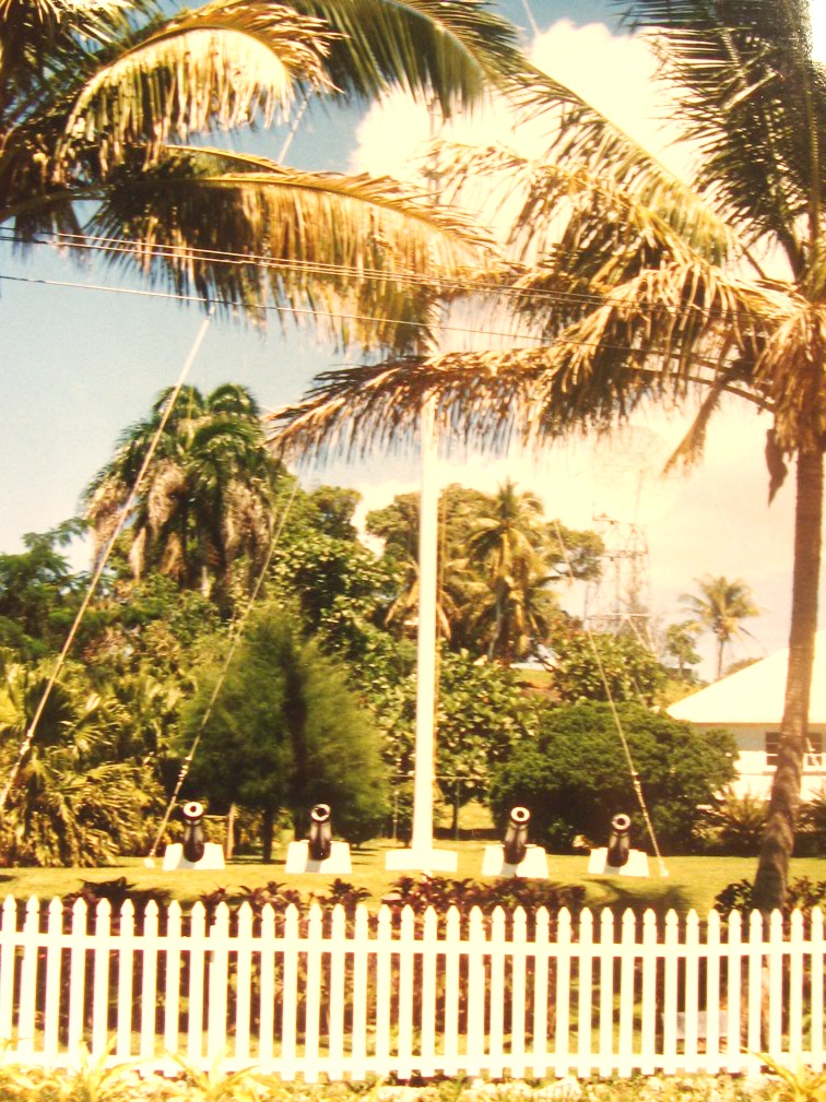 PORT_AU_PRINCE_KANONEN_001